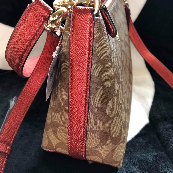 Coach shoulder bag in Signature Canvas NWT - Picture 7 of 10